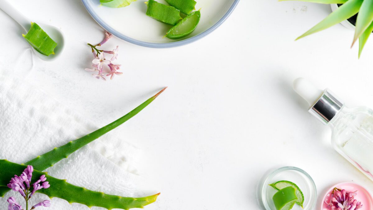 5 Surprising Benefits of Using Aloe Vera on Your Face Overnight